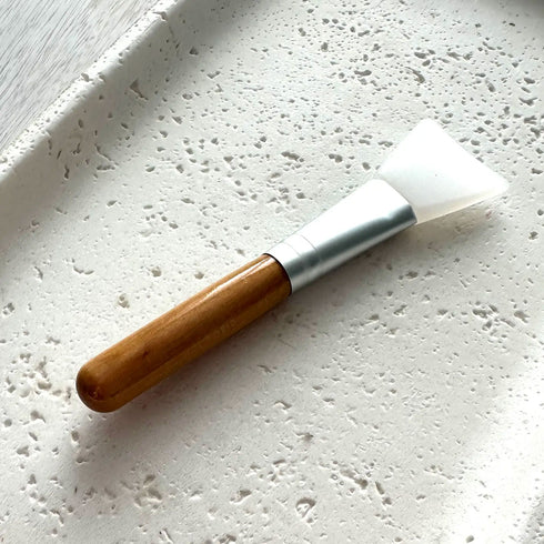 Mini Spa Face Mask Applicator – Silicone & Wood