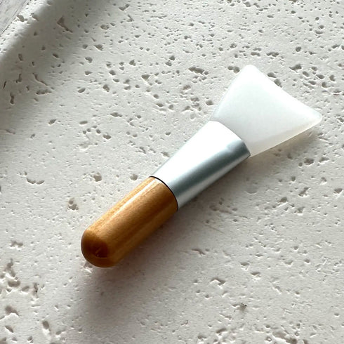 Mini Spa Face Mask Applicator – Silicone & Wood