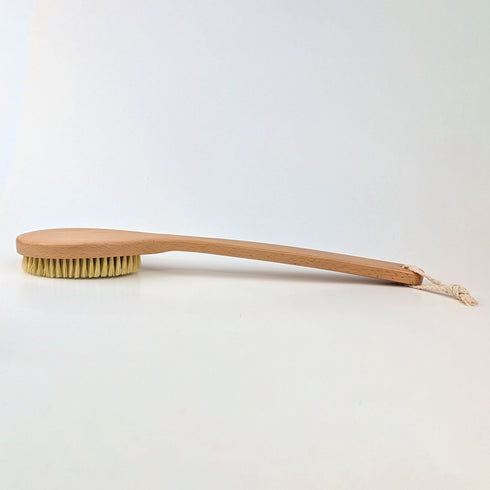 Long-Handled Birchwood Body Brush – Natural Exfoliation