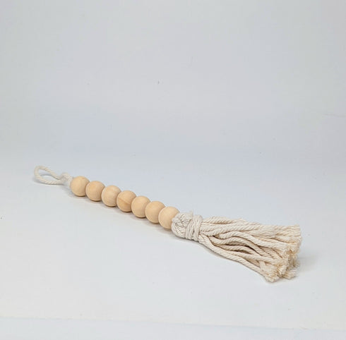 wooden beads garland with jute tassels - short