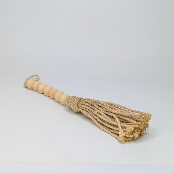 wooden beads garland with jute tassels - short